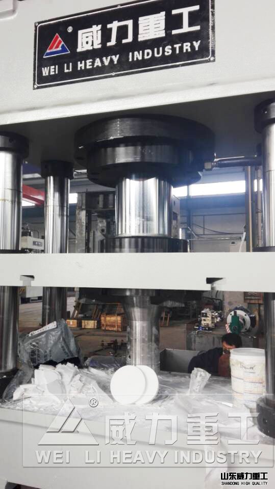 160噸四梁四柱液壓機生產(chǎn)廠家