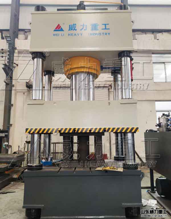 800噸三梁四柱油壓機(jī)